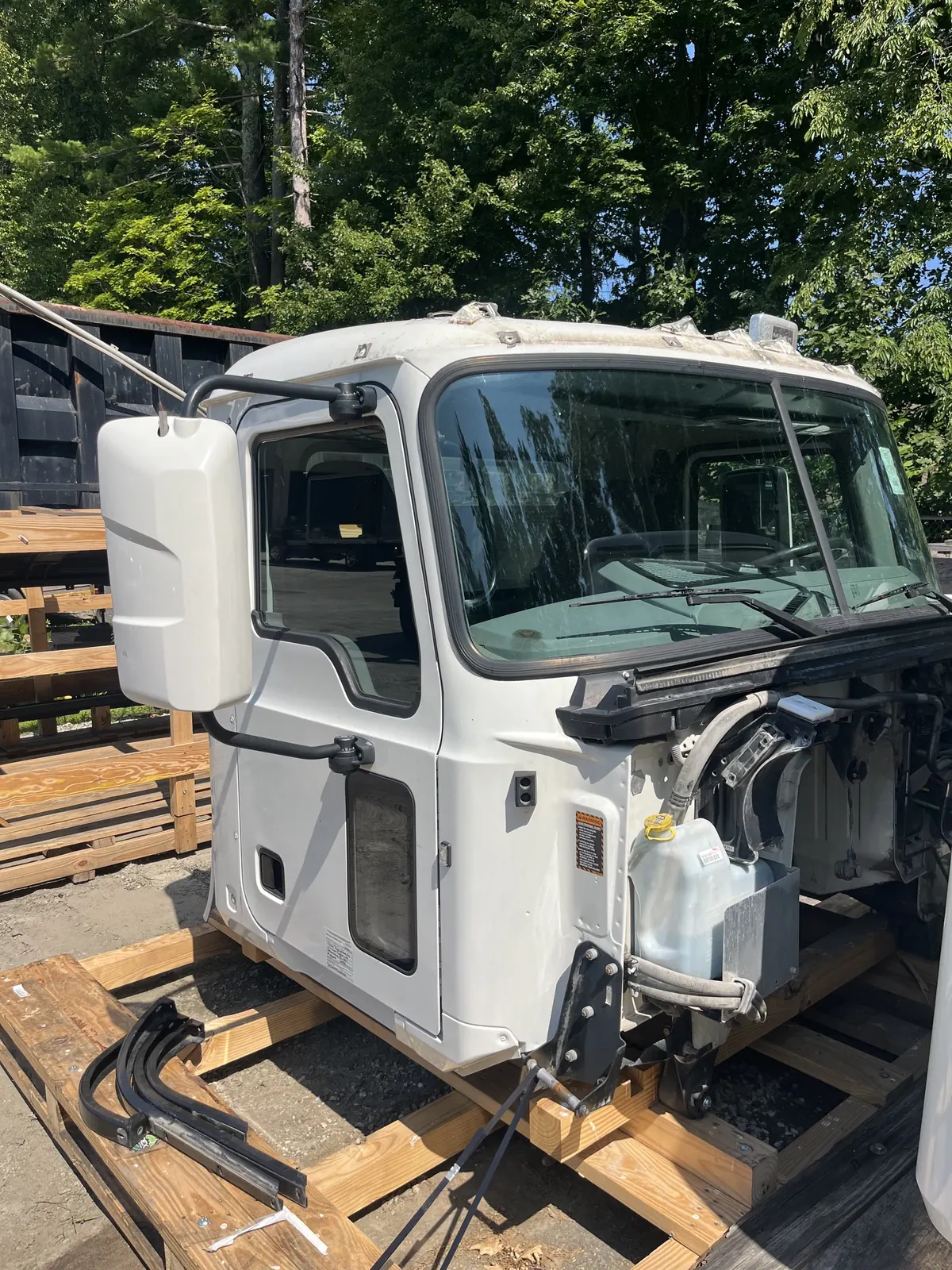 2020 Mack Anthem Complete Cab - Image 1