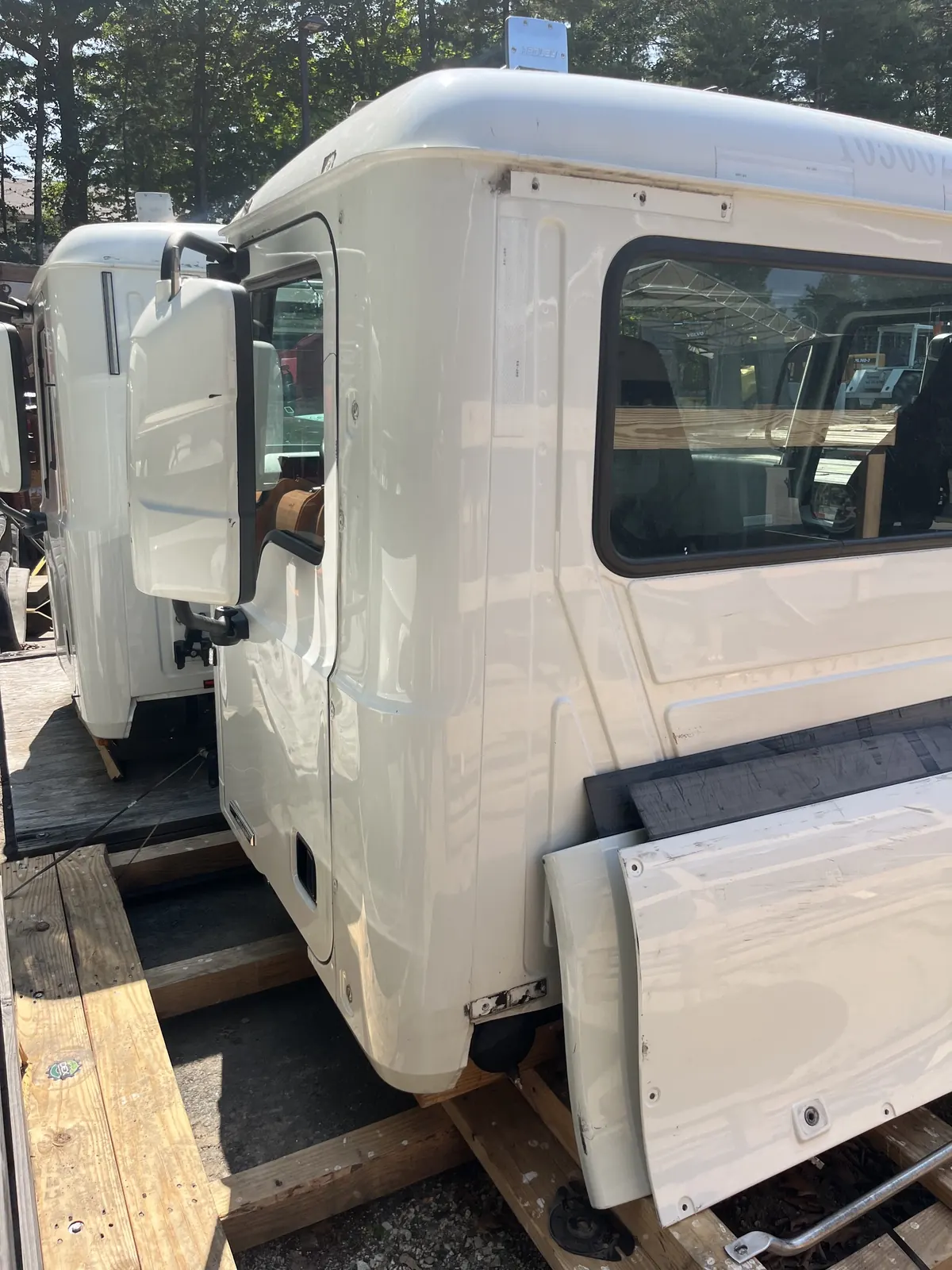 2020 Mack Anthem Complete Cab - Image 6