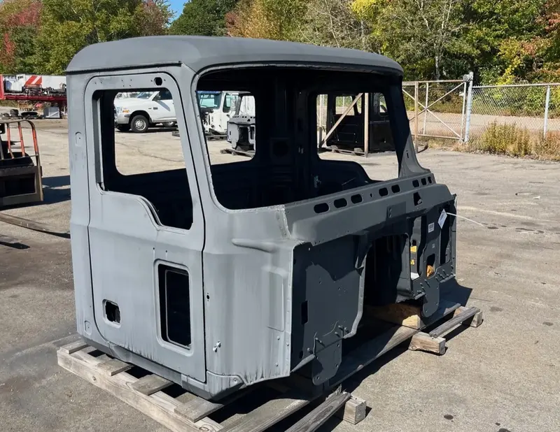 Mack GR/PI Series Cab Door Shells - Image 7