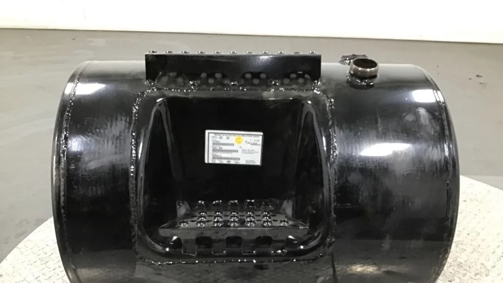 Mack Reversible Fuel Tank - main photo