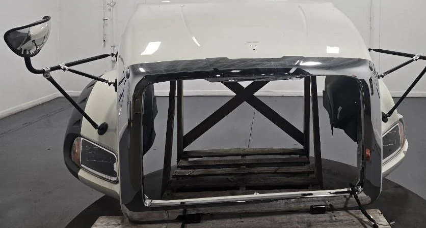 Mack GR(B) Series Hood — New Take Off - Image 1
