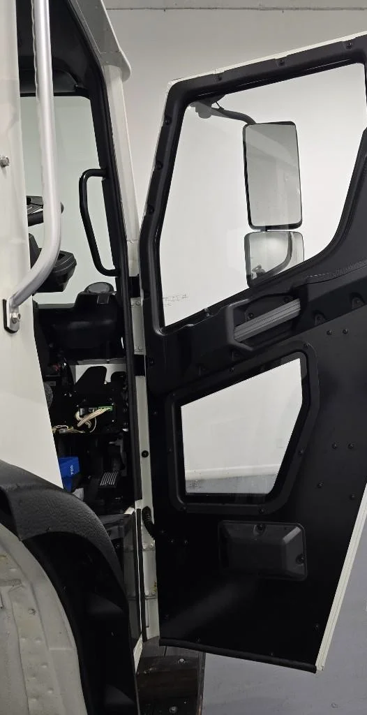 Mack LR Cab Assembly — New Take Off - Image 10